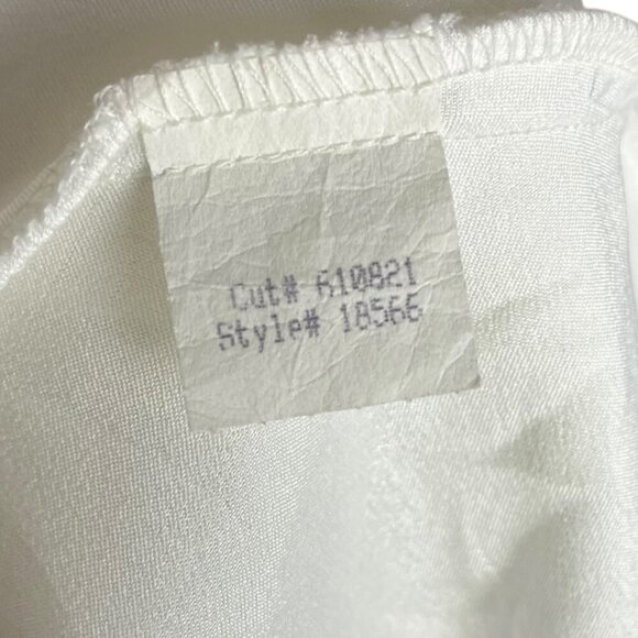 Vtg Womens‎ M Satin Lingerie Tank Top White Applique Lace Strappy Back Ethereal - Picture 8 of 8